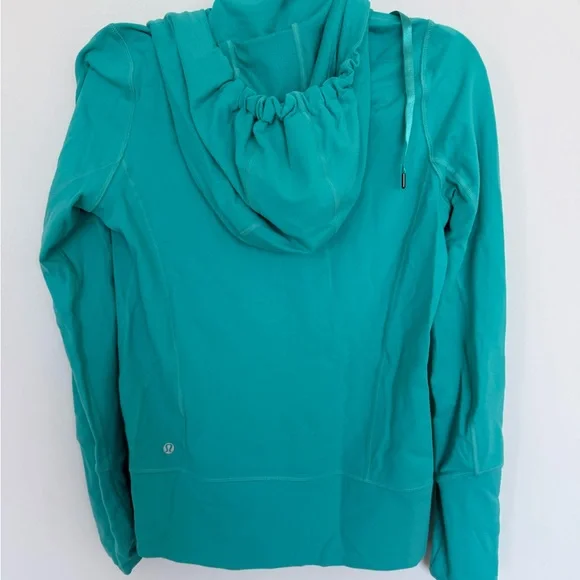 Lululemon Stride Jacket in Lagoon - Picture 3 of 4
